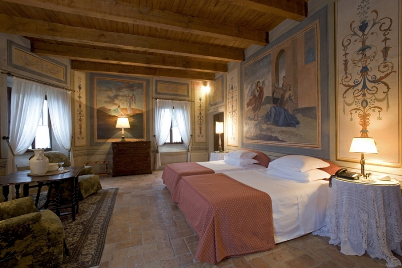 Castello di Montegridolfo Hotel Palazzo Viviani