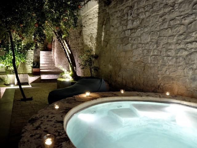 Hortus 3 Suite with garden, terrace and private SPA 