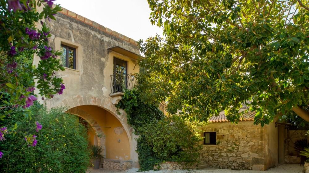 Baglio La Porta Di San Gerardo