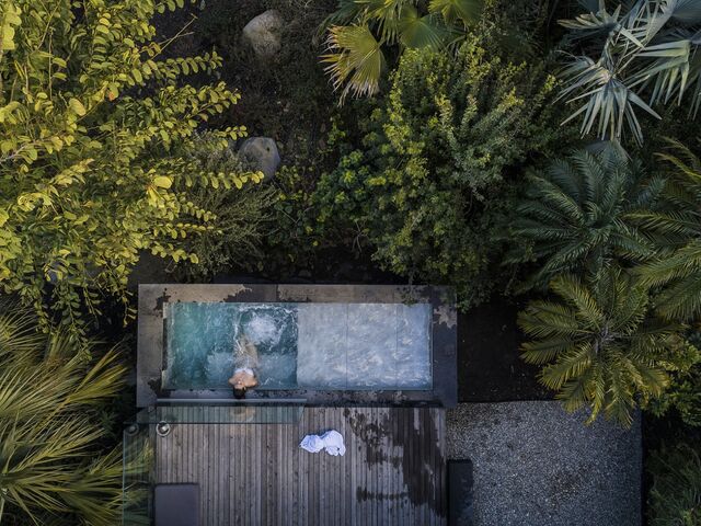 Jacuzzi romántico Lodge con bañera de relajación climatizada al aire libre