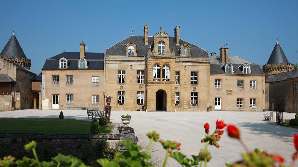 Le Domaine Chateau du Faucon