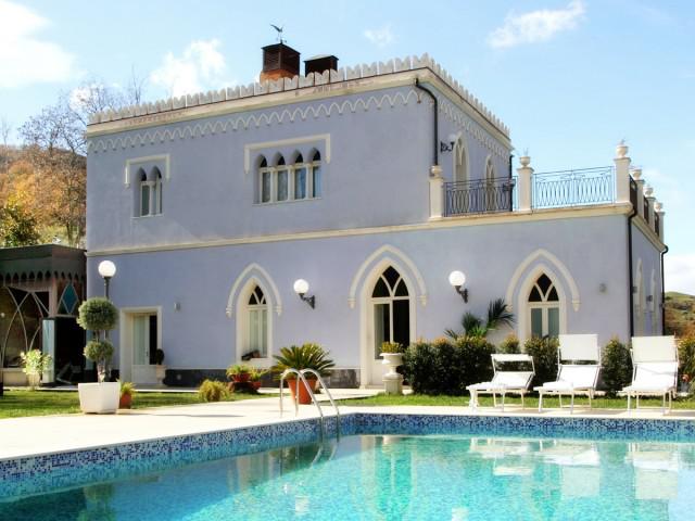 Exclusive Use of the Villa with 5 double room